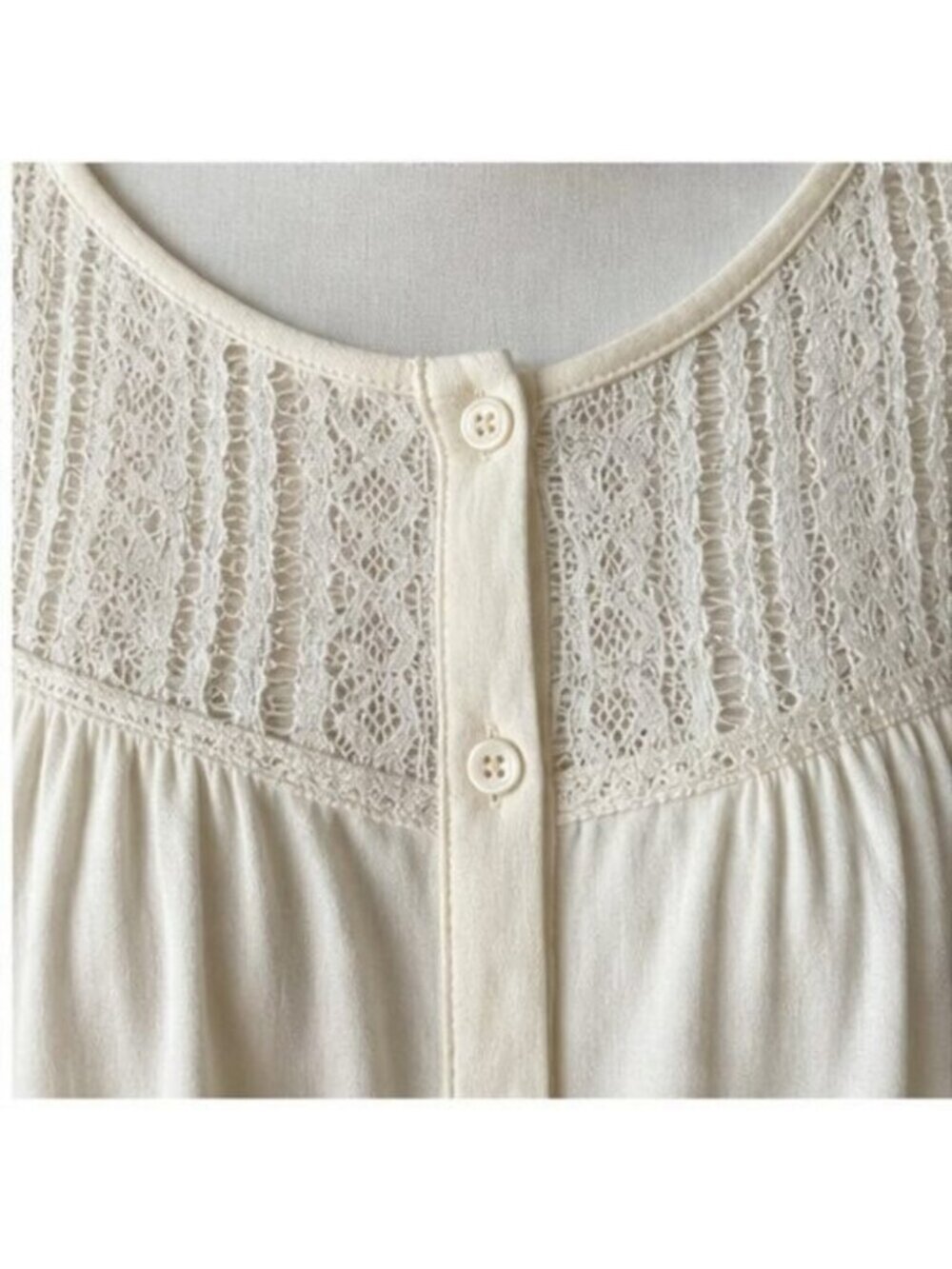 Cream Ruffle Blouse - Picture 4 of 6